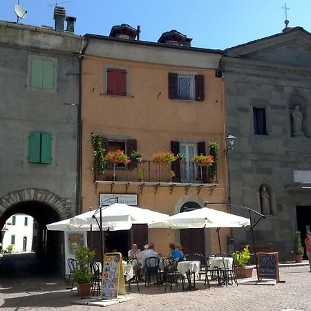 Ferienwohnung Piazza Fiumalbo Citta D'Arte Exterior foto